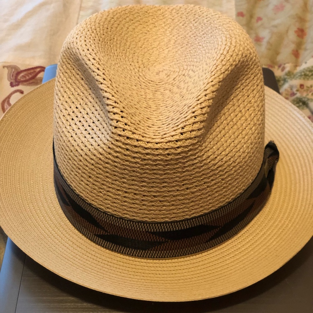 Dobbs men’s hat brand new